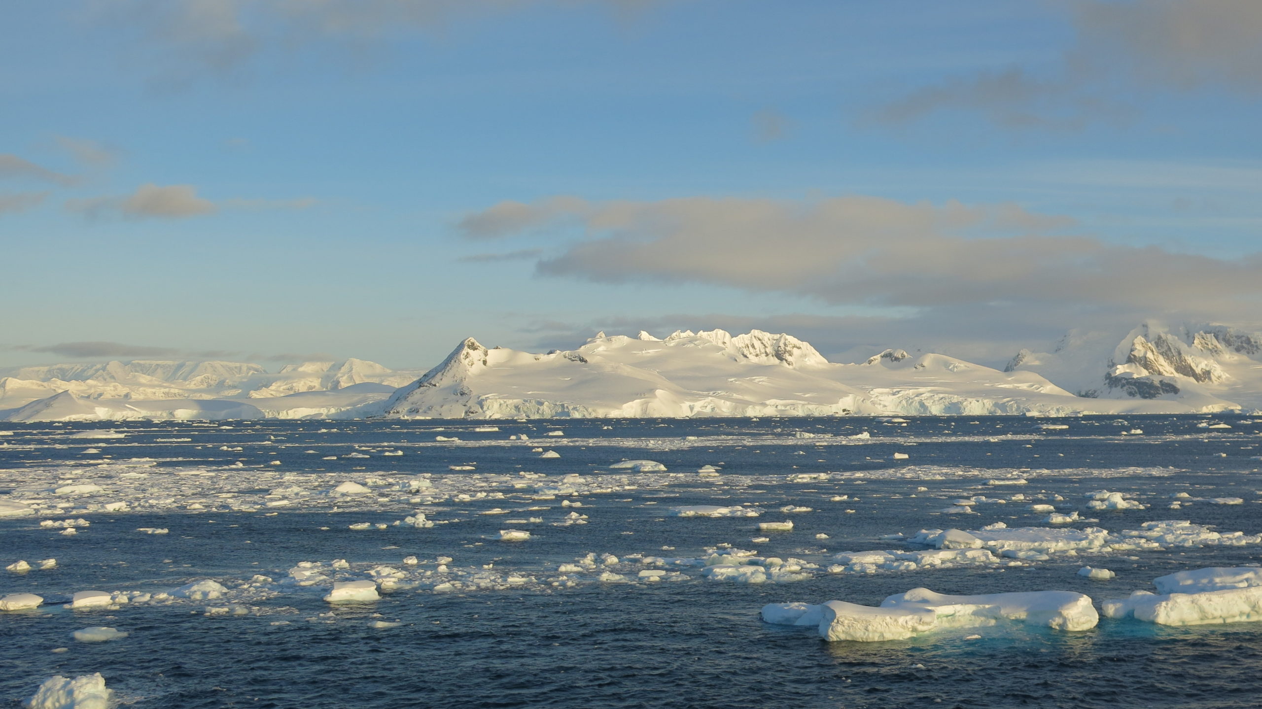 Heliski-Russia-Antarctique-8-scaled