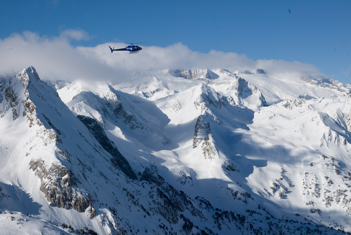 Heliski-Russia-Pyrenees-5