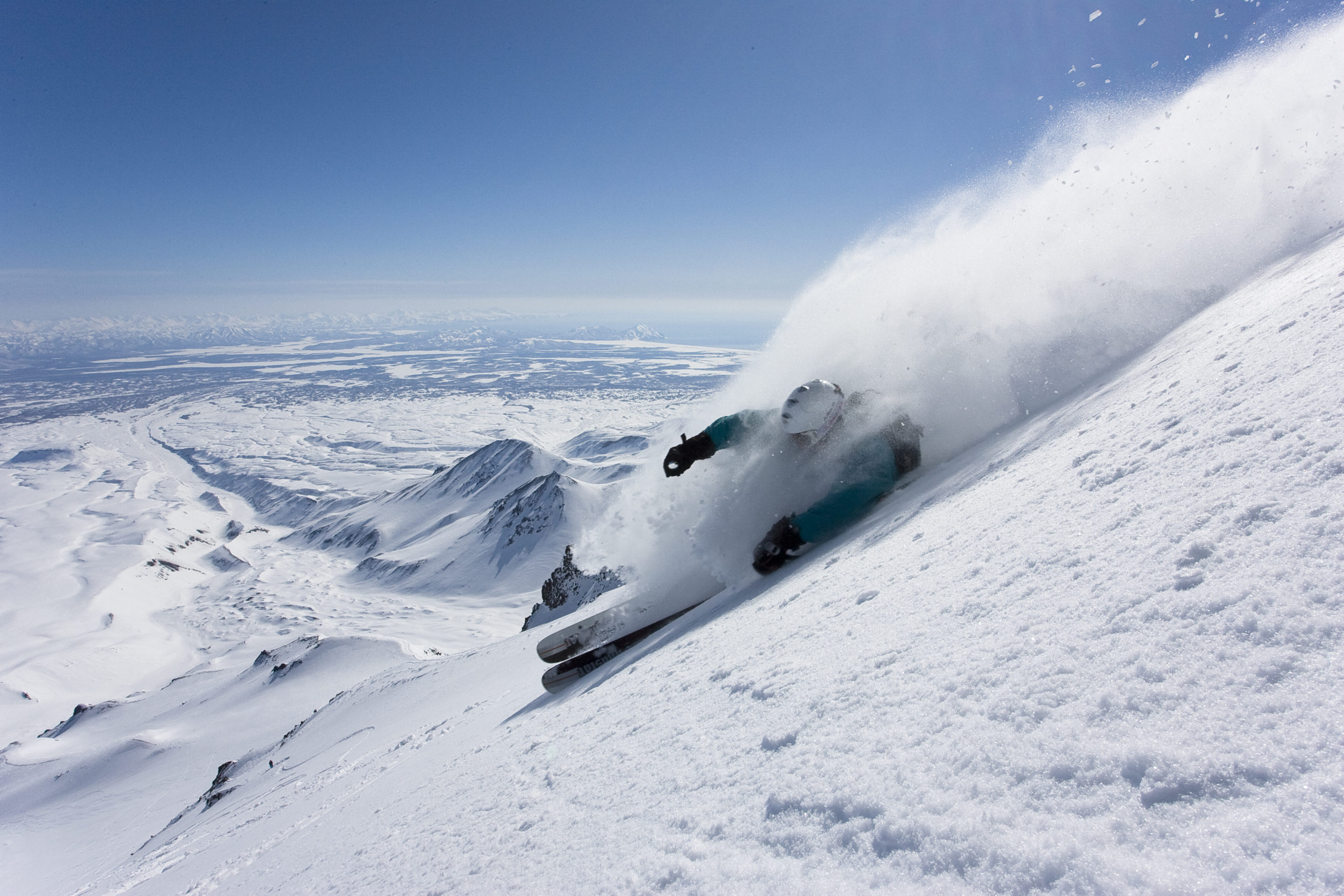 La-Datcha-Kamchatka-Heliski-Russia-13-1-scaled